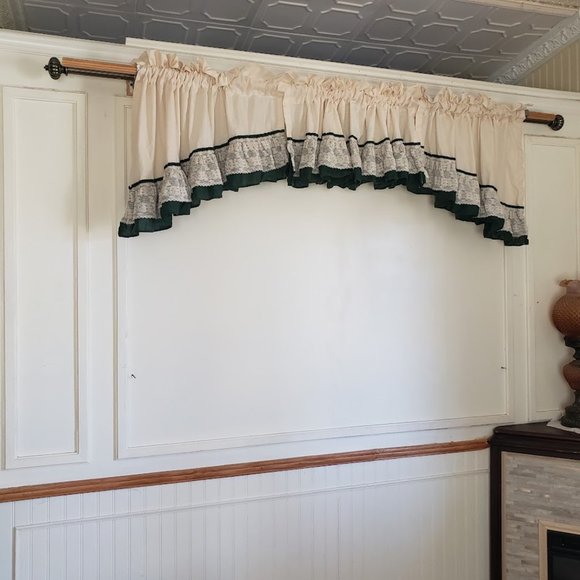 SOLD JC Penney Priscilla Swag 84W x 25L Valance Rod Pocket Cream Green Ruffle - Picture 6 of 14